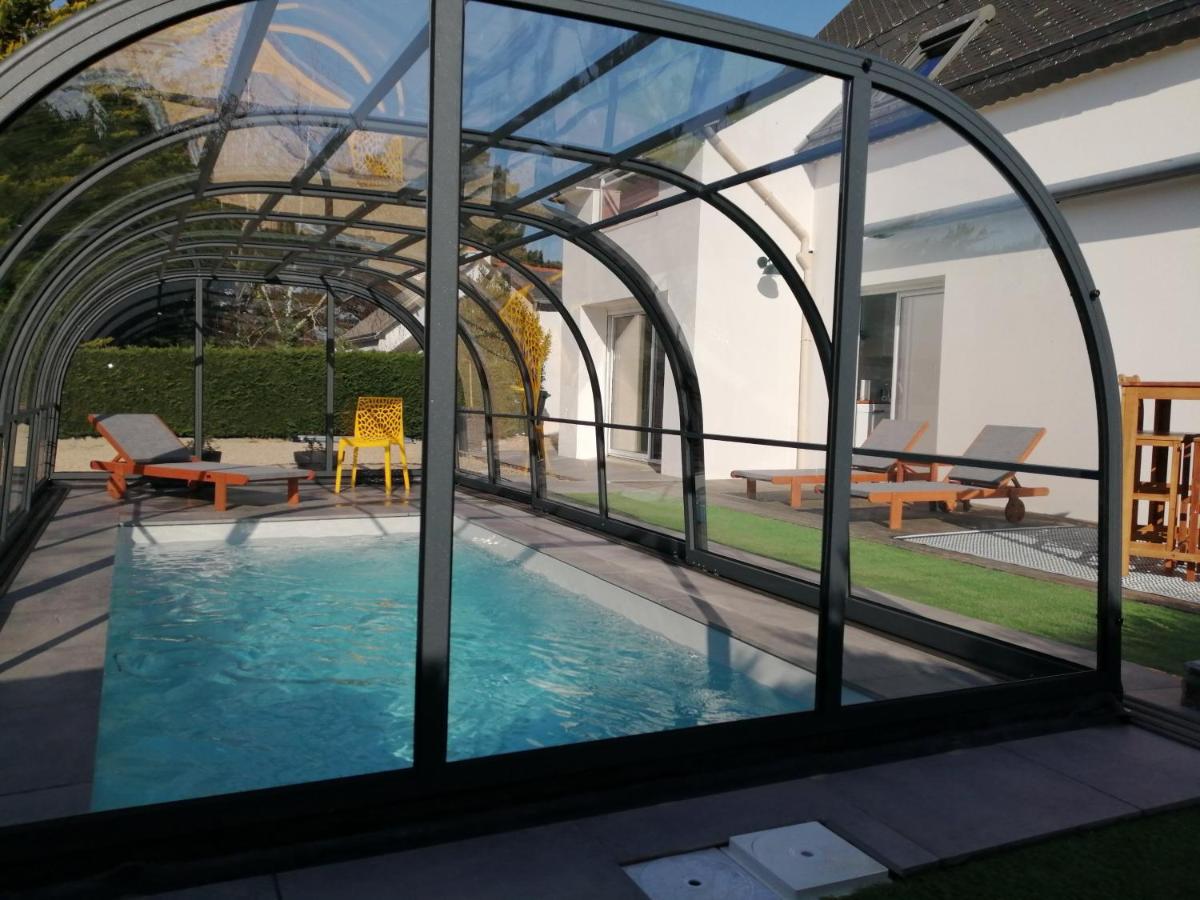 Villa Bord De Avec Piscine Et Jacuzzi